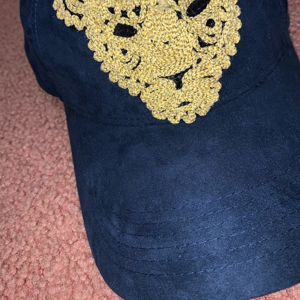 Woman’s cap never worn